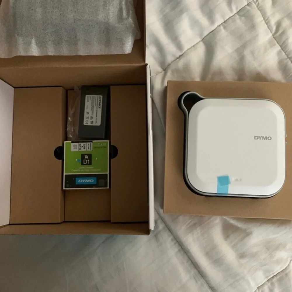 Dymo Mobile Labeler - Picture 10 of 11